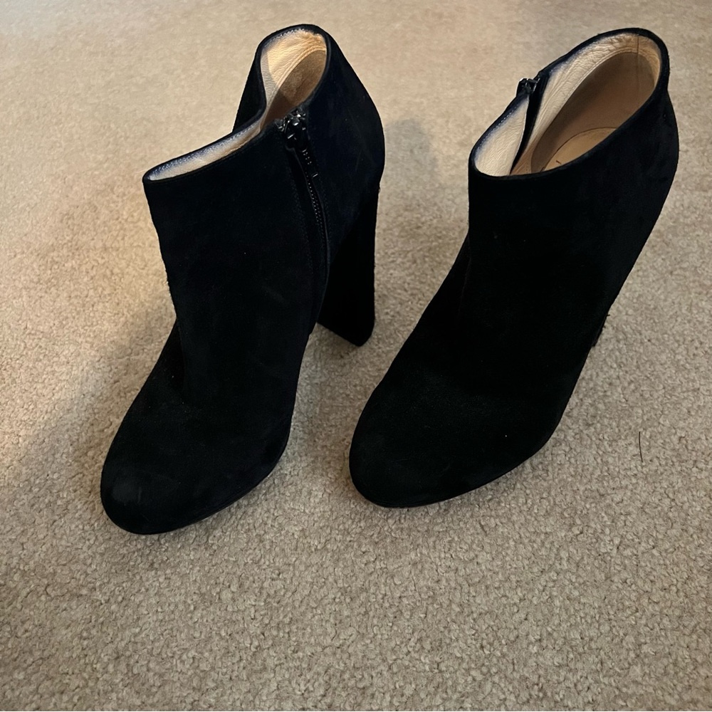 Christian Louboutin Rock & Gold Black Suede Ankle Boots sz 39 *I SHIP SAME DAY*